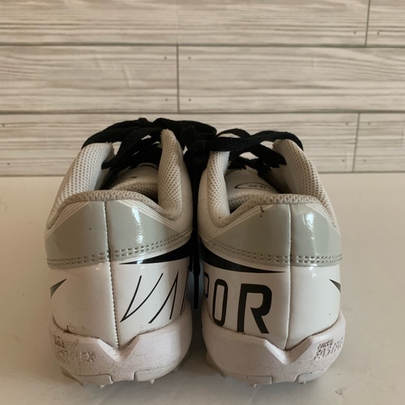 Nike Vapor Football - Picture 3 of 4